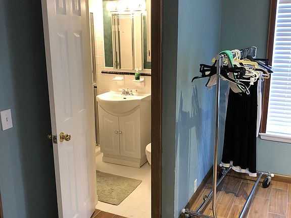 3/4 bath in office/4th bed