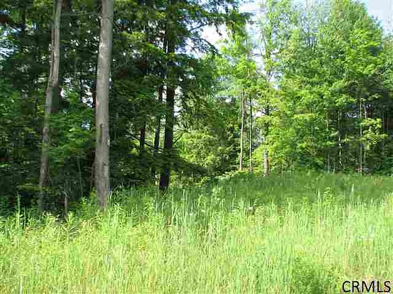 5th image of 8 MOSS CREEK Road
