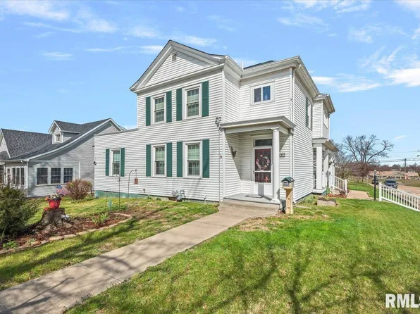 402 W Washington St, Pittsfield, IL 62363