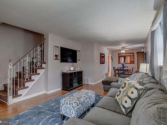 5th image of 508 W Ashland Ave