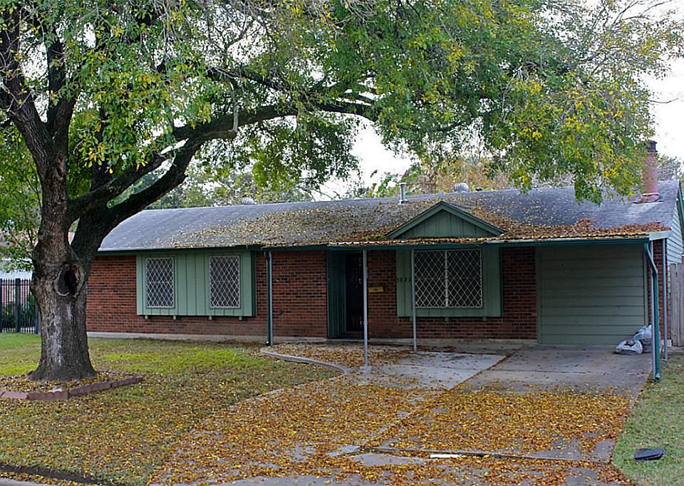 1st image of 5823 Willow Oak Dr