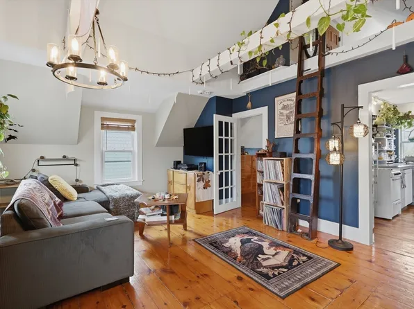 16 Evans Rd #2, Marblehead, MA 01945