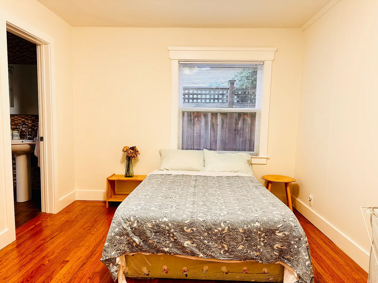 3 bed, 1148 sqft, $7,000 — Photo 4