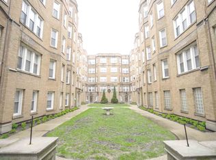 1357 W Estes Ave APT Q1, Chicago, IL 60626