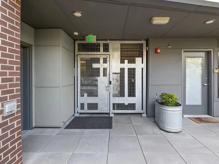 Denny 18 Apartments — Photo 5