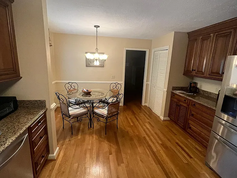 1192 Round Meadow Dr — Photo 17