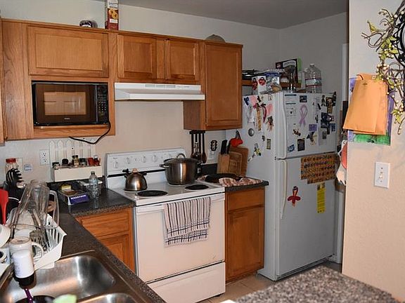 3rd image of 3714 Palm Desert Ln #335