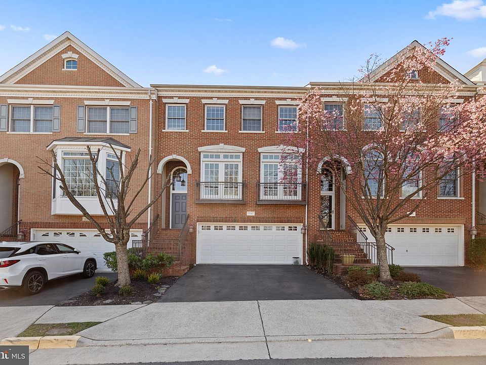 1st image of 10367 Gershwin Ct