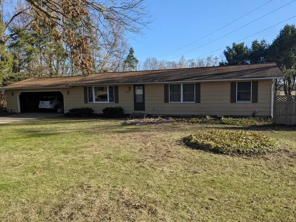 5856 124th Ave, Fennville, MI 49408