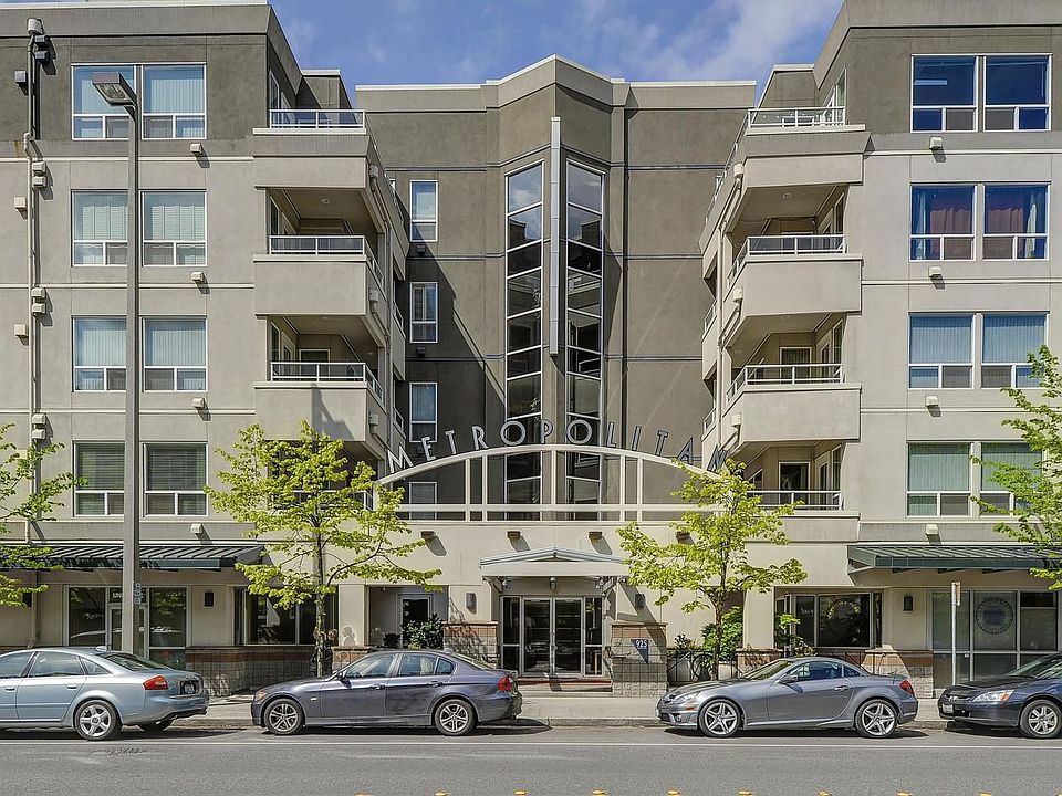 1st image of 925 110th Ave NE Ph 02