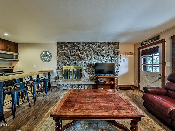 3rd image of 518 HI COUNTRY Drive #13-14