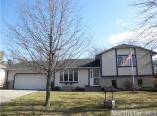 562 Merriman Dr, Delano, MN 55328