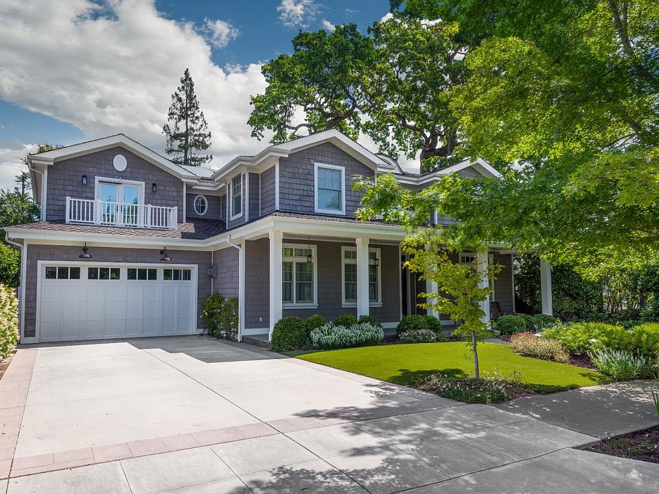 1st image of 33 Iris St