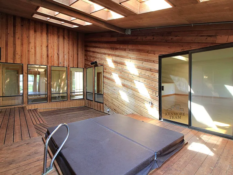 3600 Eastlake Dr — Photo 8