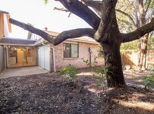 1706 Willow Ln, Euless, TX 76039