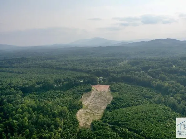 808 Elf Trl, Bassett, VA 24055