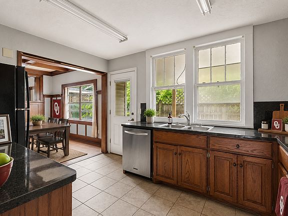 2nd image of 730 Deans Row Ave