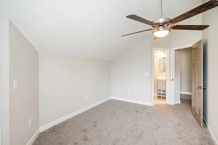 504 Highland Ct — Photo 11