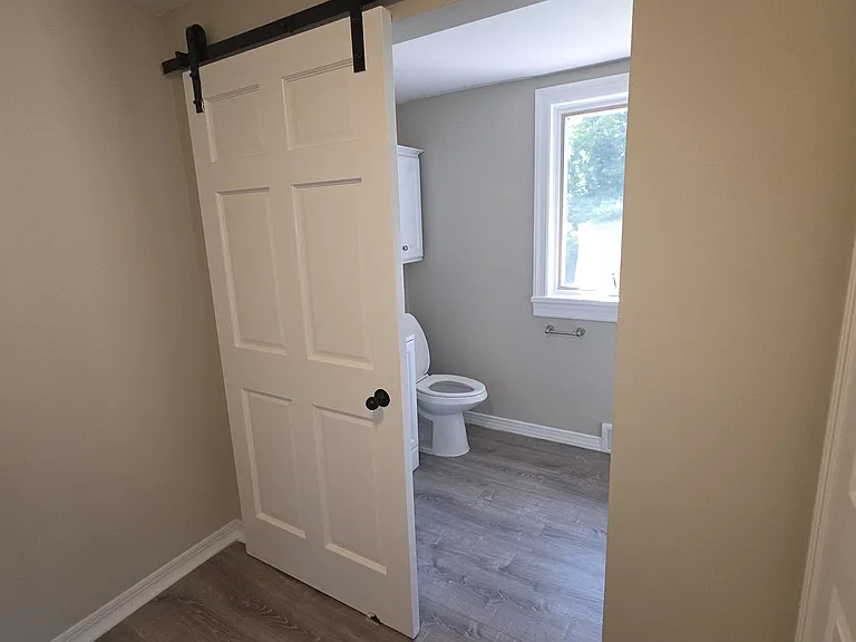 316 Hutchinson Ave — Photo 22