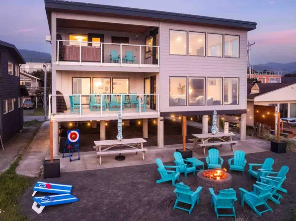 835 N Pacific St, Rockaway Beach, OR 97136