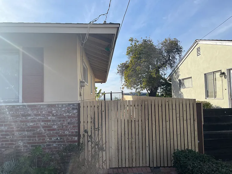 2236 Penrose St — Photo 18