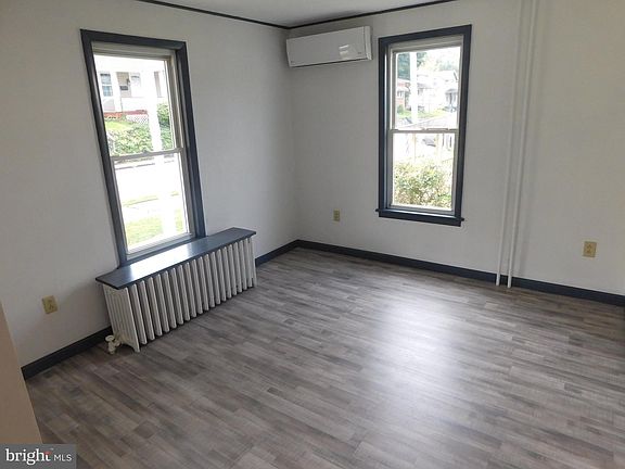 4th image of 419 E Freedom Ave