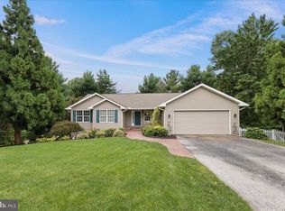 15 Treetop Trl, Fairfield, PA 17320