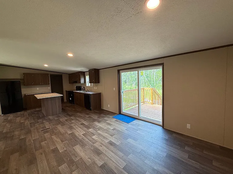4246 La Salle Ave — Photo 6