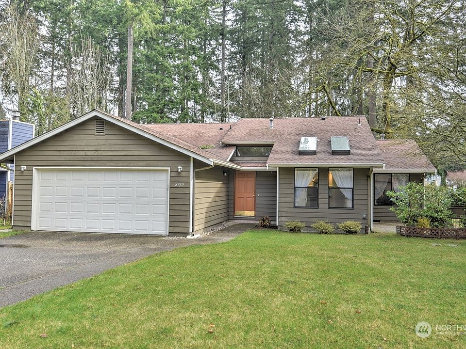 1st image of 2710 Cedar Hills Court SE