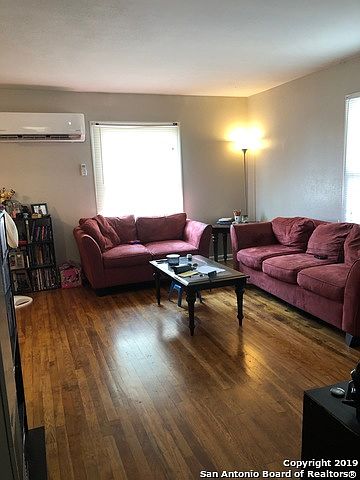 1st image of 1422 Santa Barbara