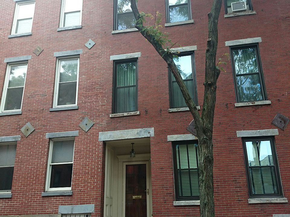 2nd image of 7 Auburn St
