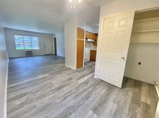215 Dogwood Dr #209, Celina, OH 45822