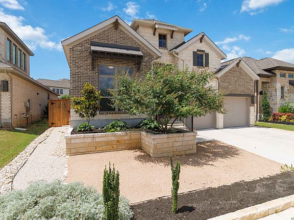2nd image of 425 Juana Way