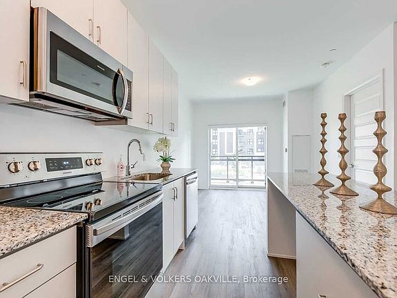 3rd image of 102 Grovewood Cmn #232