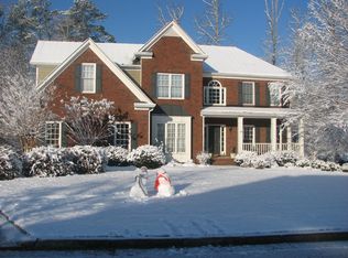 3025 Greens Creek Ln, Alpharetta, GA 30009