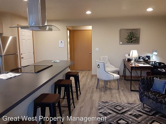 4th image of 5915 Lake Grove St SW #101