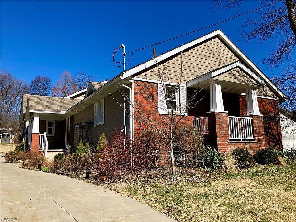 1st image of 405 Sackett Ave