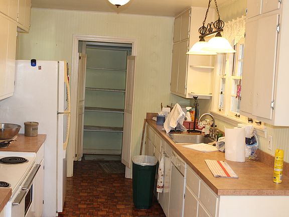 4th image of 331 Greenwood Ave
