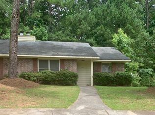 165 Chase Dr, Fayetteville, GA 30214