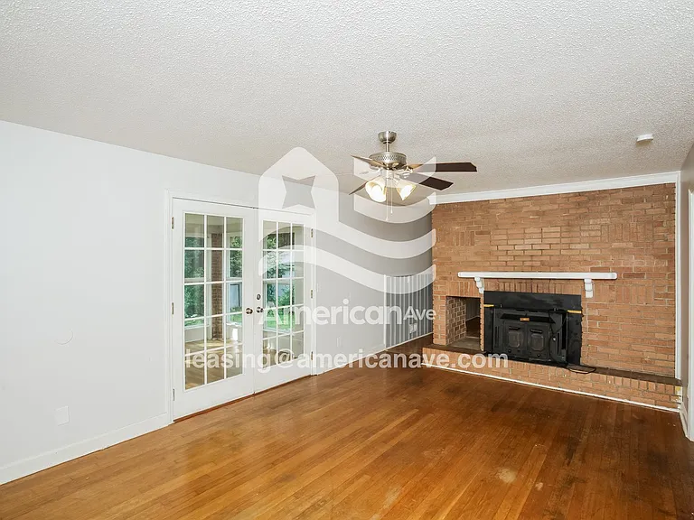 1401_003_living_room_13944867.jpg