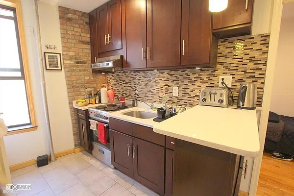 Rented by Corcoran | media 13