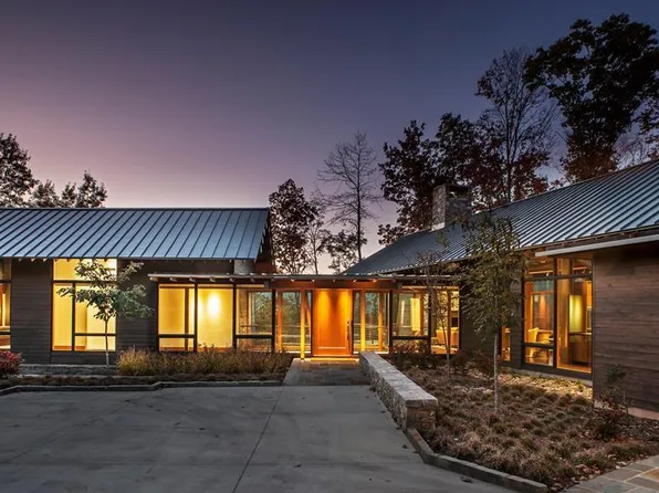 1674 Preserve Rd, Sylva, NC 28779