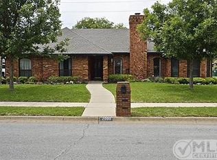 2000 Burning Tree Ln, Denton, TX 76209