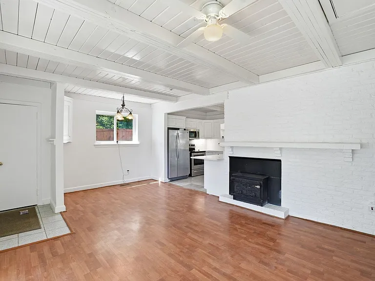 11000 Park Rd — Photo 10