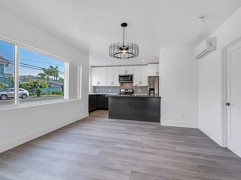 426 Arbor Dr — Photo 5