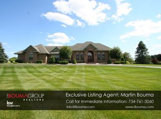 2877 Textile Rd, Saline, MI 48176