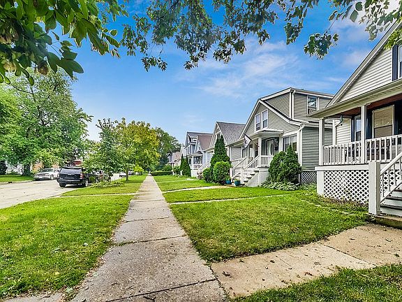 4th image of 1820 Greenwood St