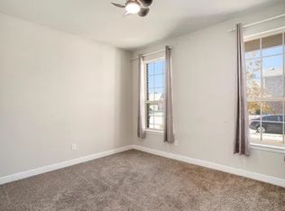 5617 Round Hill Rd, Denton, TX 76210