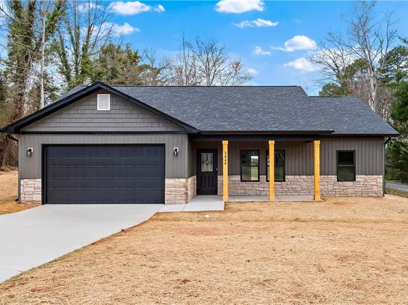 3949 Vest Mill Rd, Winston Salem, NC 27103