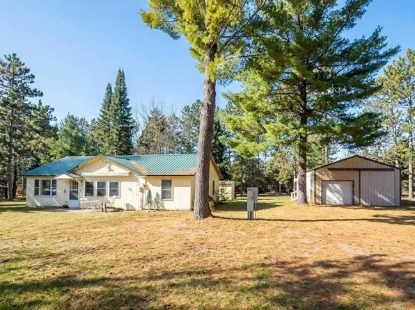 602 Eola Rd, Harrison, MI 48625